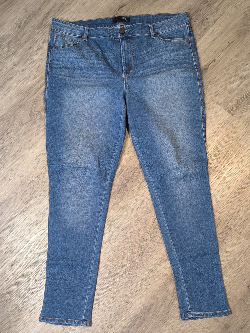 S1156 High Rise Skinny w/29" Inseam👖1822 Denim Women's Size 14 Jeans